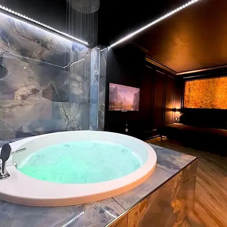 Myinsolite-l'onyx Apartman